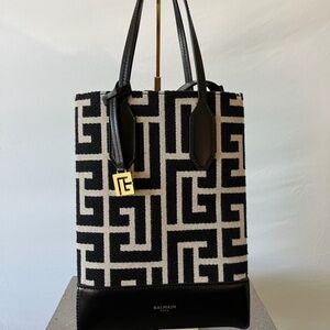 Maxi Monogram Jacquard Tote